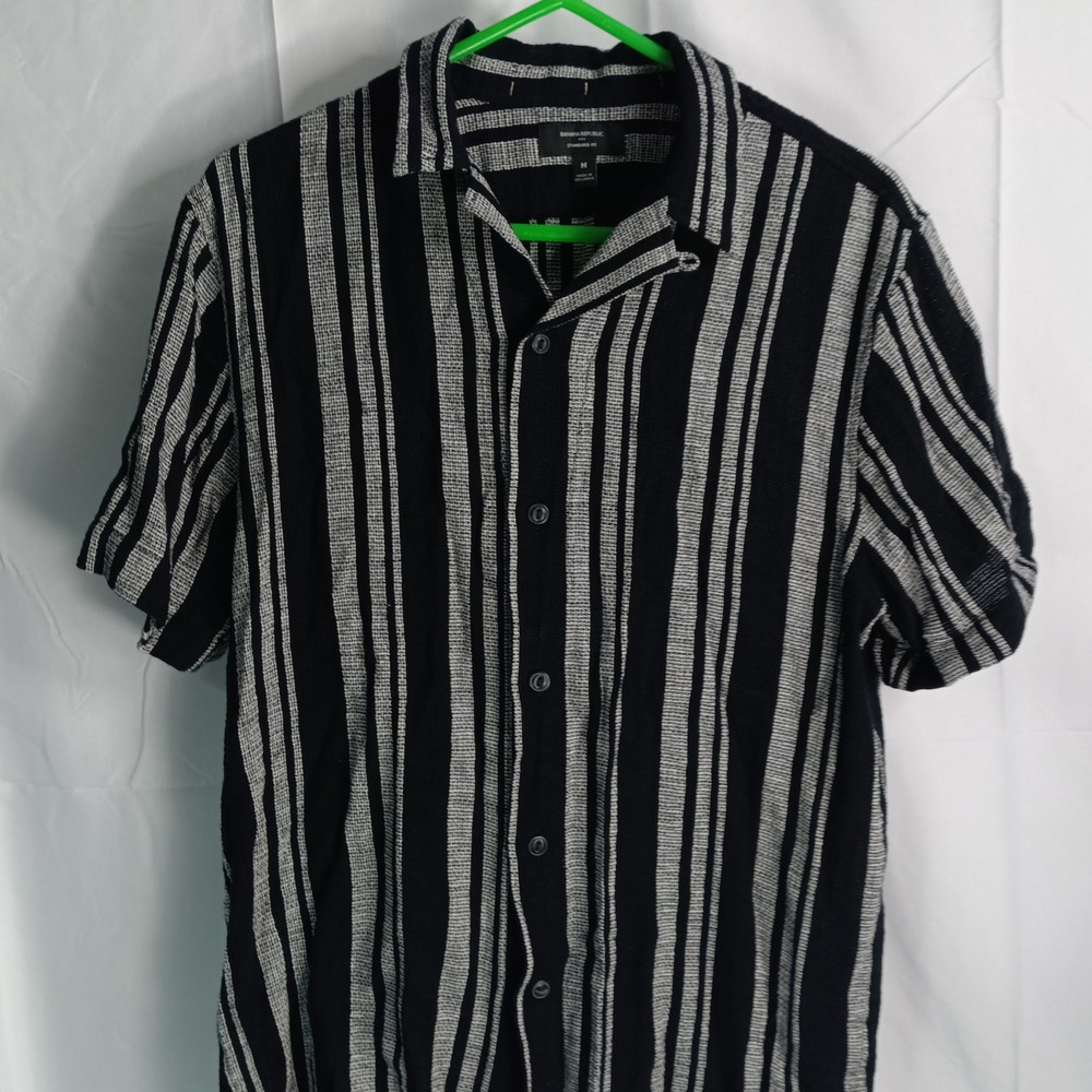 Banana Republic Mens Medium Black White Striped Short Sleeve Button Linen Shirt